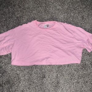 Pink cropped tee